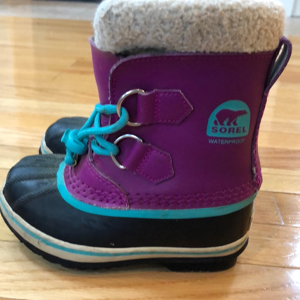 Toddler size 10 Sorel Boots